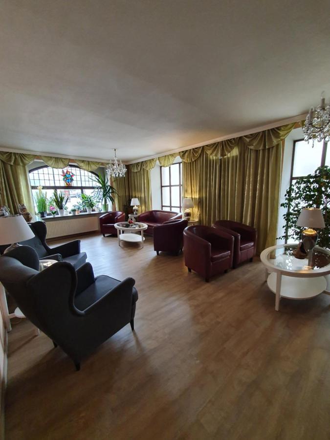 Hotel Zur Traube Freyburg Eksteriør billede